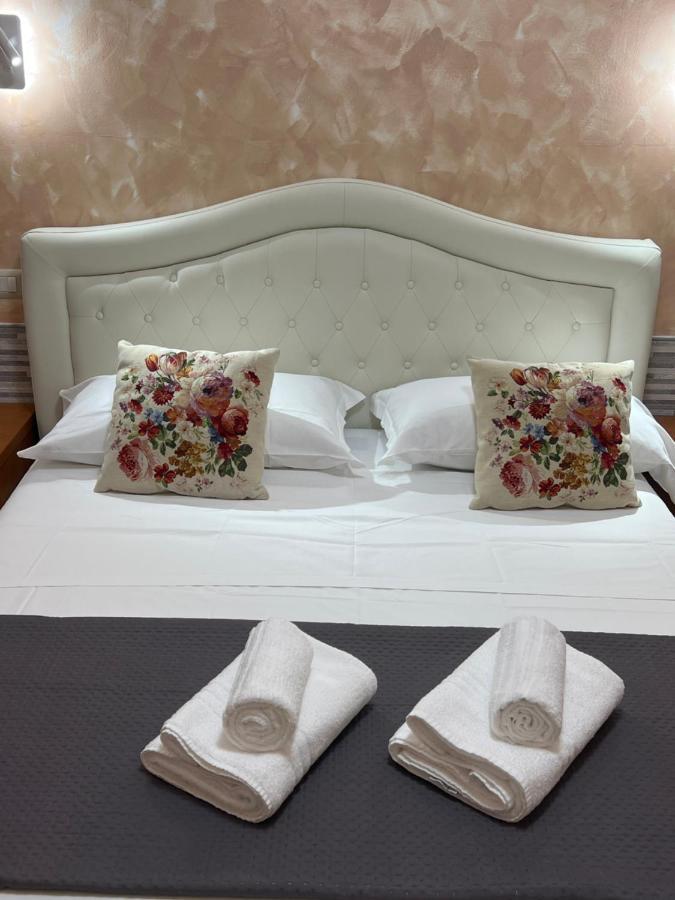 Relax On 2 - Guesthouse Рим Екстер'єр фото